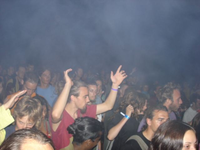 Public en transe.JPG