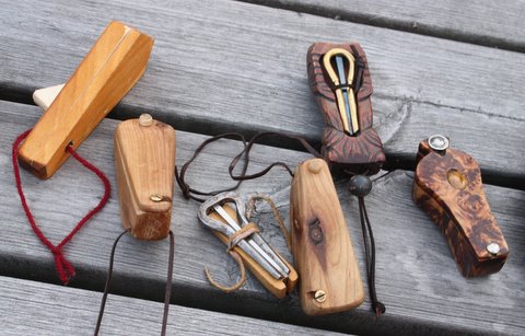 Des Belles Boîtes! La bas ils sont vraiment fous pour les boîtes!! C'est vraiment de la marqueterie!!