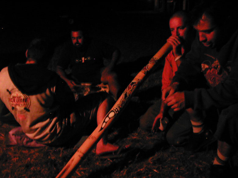 au chant des grillons